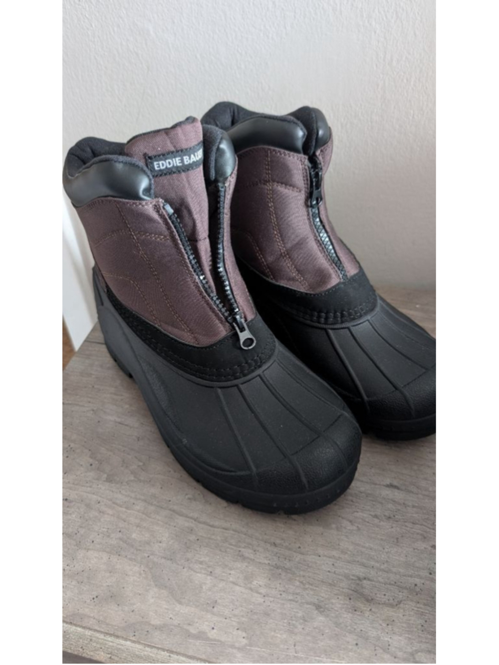 Eddie Bauer Lake Crest Winter Boots Brown Black Size 8 - Picture 2 of 8